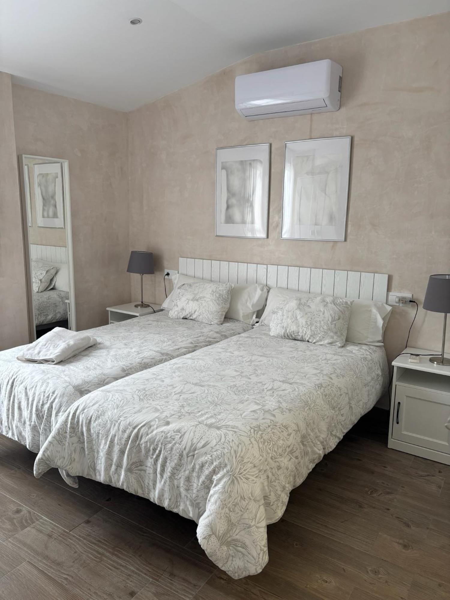 Niebla Centro Apartamentos ภายนอก รูปภาพ